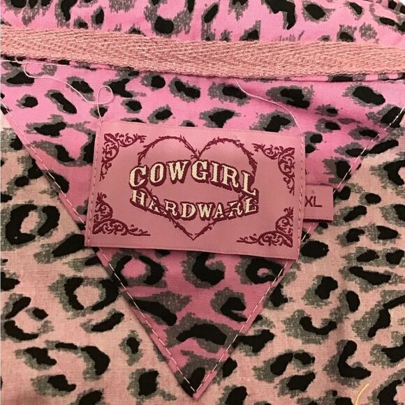 Cowgirl Hardware Pink Leopard Print Long Sleeve Button Down Top Size XL - Picture 8 of 10